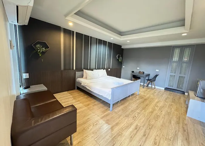 Hotel Paragon 4*
