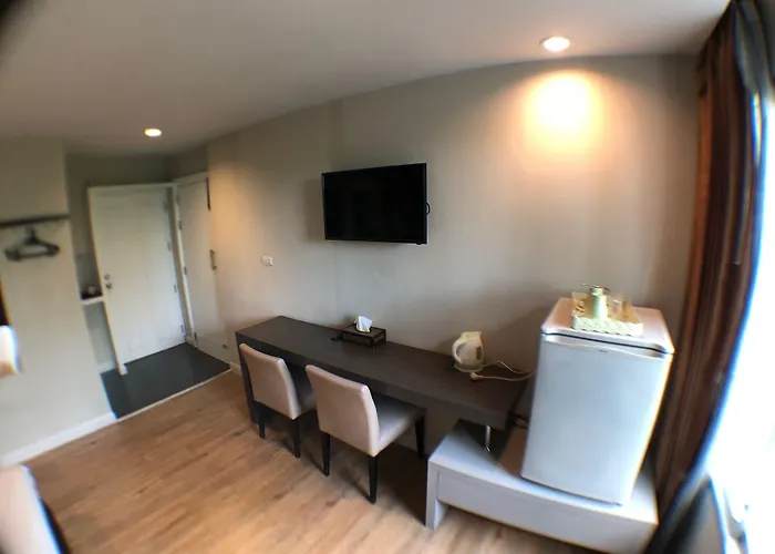 Paragon Hotel