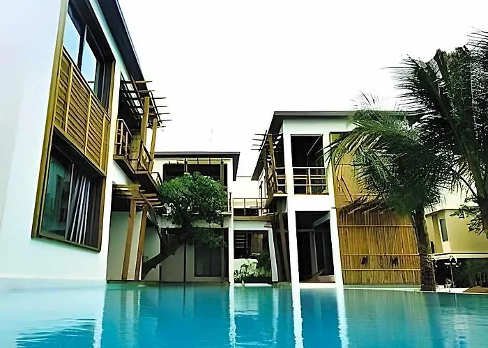 Hotel Paragon 4*